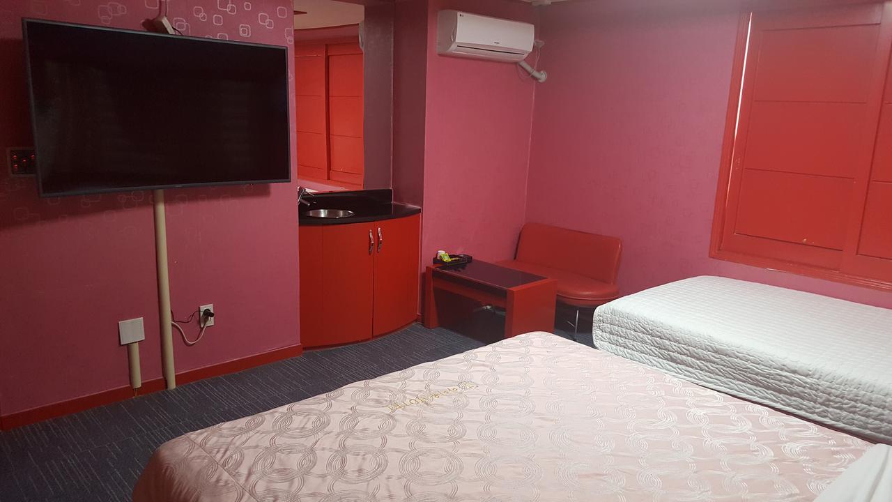 Motel Iu Changwon Exterior foto